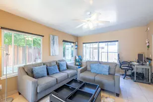 11 Monterosa Ct, Sacramento, CA 95823 - Photo 19