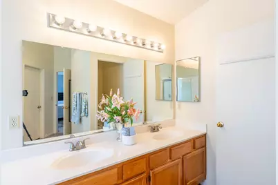 11 Monterosa Court, Sacramento, CA 95823 - Photo 37