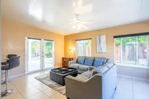 11 Monterosa Ct, Sacramento, CA 95823 - Photo 17