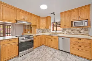 10744 Ambassador Dr, Rancho Cordova, CA 95670 - Photo 11