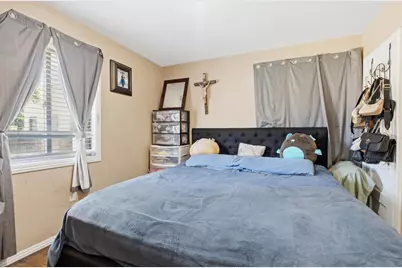 221 W 20th Street, Merced, CA 95340 - Photo 13