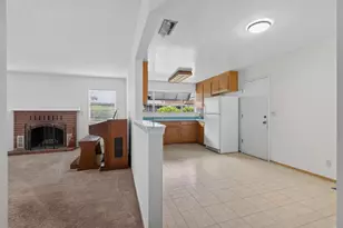 4824 Willowbrook Dr, Sacramento, CA 95842 - Photo 3