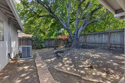 4824 Willowbrook Drive, Sacramento, CA 95842 - Photo 19