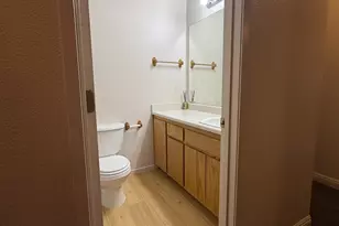 12200 Quicksilver St, Waterford, CA 95386 - Photo 9