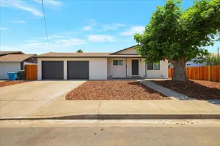1908 Georgina Dr, Olivehurst, CA 95961 - Photo 1