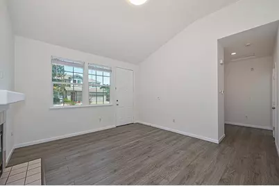6810 Hampton Cove Way, Sacramento, CA 95823 - Photo 9