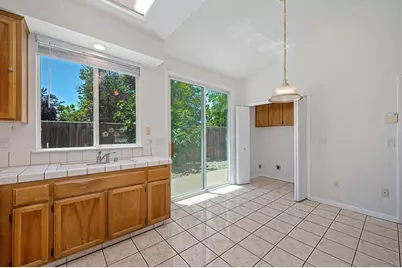 6810 Hampton Cove Way, Sacramento, CA 95823 - Photo 17