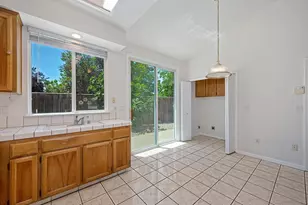 6810 Hampton Cove Way, Sacramento, CA 95823 - Photo 17