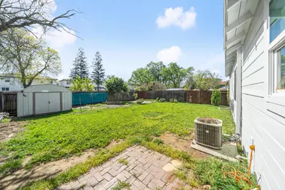 976 Acacia Avenue, Sacramento, CA 95815 - Photo 21