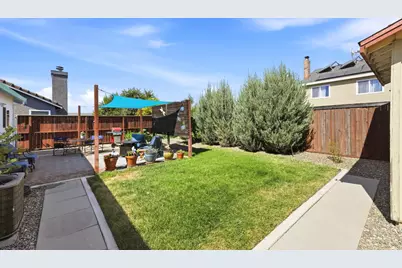 8298 Sunny Creek Way, Sacramento, CA 95823 - Photo 39