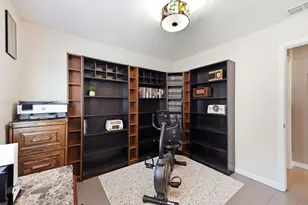 8298 Sunny Creek Way, Sacramento, CA 95823 - Photo 25