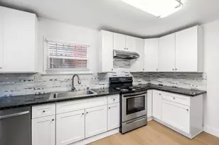 3260 V St, Sacramento, CA 95817 - Photo 17