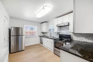 3260 V St, Sacramento, CA 95817 - Photo 15