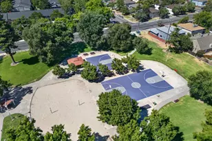 641 Woodside Sierra, Sacramento, CA 95825 - Photo 31