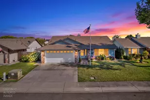 611 McDevitt Dr, Wheatland, CA 95692 - Photo 1