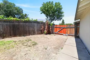 4436 Blackjack Way, Sacramento, CA 95842 - Photo 9