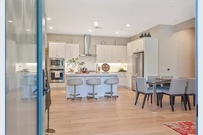 3231 McKinley Village Way, Sacramento, CA 95816 - Photo 11
