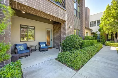 3231 McKinley Village Way, Sacramento, CA 95816 - Photo 9