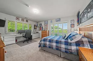 9069 Bader Rd, Elk Grove, CA 95624 - Photo 35