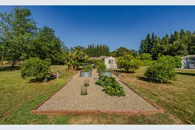 9069 Bader Road, Elk Grove, CA 95624 - Photo 55