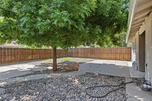 534 Lola Ln, Patterson, CA 95363 - Photo 15