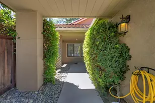 1710 Stags Leap Ct, Tracy, CA 95376 - Photo 3