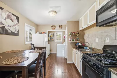 221 W 20th Street, Merced, CA 95340 - Photo 7
