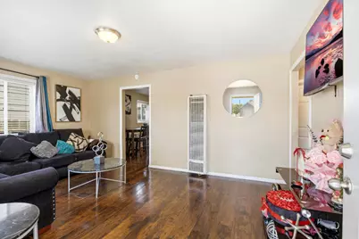 221 W 20th Street, Merced, CA 95340 - Photo 5