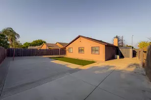 1422 Pinot Dr, Livingston, CA 95334 - Photo 21