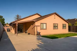 1422 Pinot Dr, Livingston, CA 95334 - Photo 23