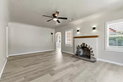 219 Sunset Boulevard, Modesto, CA 95351 - Photo 11