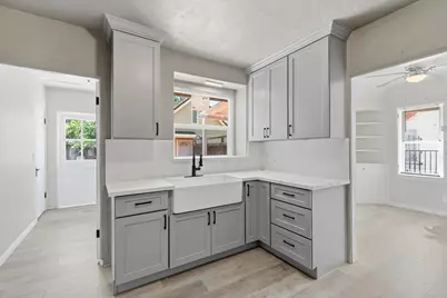 219 Sunset Boulevard, Modesto, CA 95351 - Photo 9