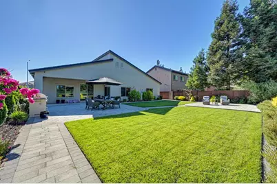 10886 St Moritz Circle, Stockton, CA 95209 - Photo 5