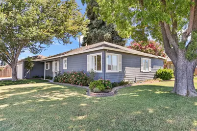 1220 S Crescent Avenue, Lodi, CA 95240 - Photo 7