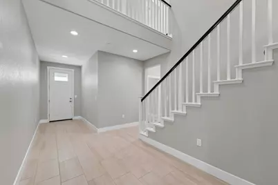 18173 Broadwell Court, Lathrop, CA 95330 - Photo 9