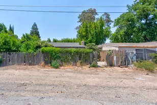 620 Lenore Dr, Modesto, CA 95351 - Photo 33