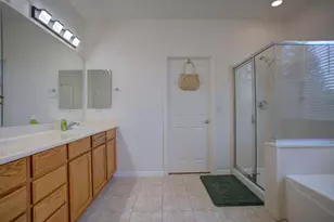 180 Mahonia Cir, Sacramento, CA 95835 - Photo 15