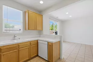 4263 Autumn Sky Dr, Sacramento, CA 95823 - Photo 17
