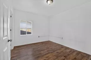 530 E G St, Oakdale, CA 95361 - Photo 17