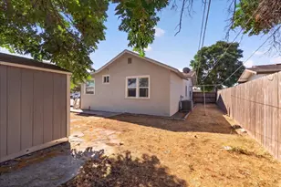 530 E G St, Oakdale, CA 95361 - Photo 29