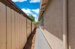 348 Lone Spur Dr, Folsom, CA 95630 - Photo 37