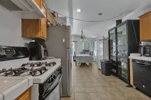 1675 Bonaire Cir, Stockton, CA 95210 - Photo 7