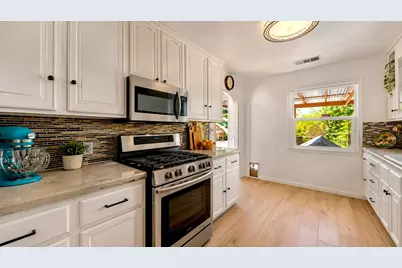 986 Edwards Drive, Turlock, CA 95380 - Photo 17