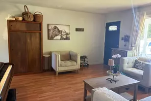 2561 24th Ave, Sacramento, CA 95820 - Photo 3