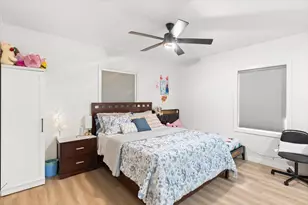 2013 Verano St, Sacramento, CA 95838 - Photo 17
