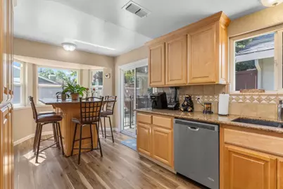 482 De Mar Drive, Sacramento, CA 95831 - Photo 37