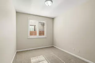 7552 Abbey Cir, Elk Grove, CA 95757 - Photo 39