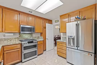 2866 Valcourt Way, Tracy, CA 95377 - Photo 13