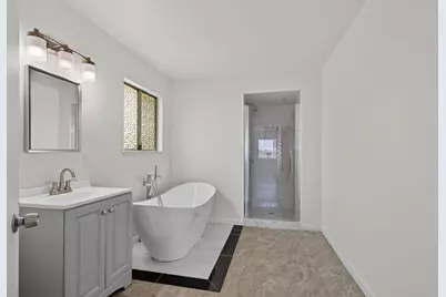 7725 McMullen Way, Sacramento, CA 95828 - Photo 25