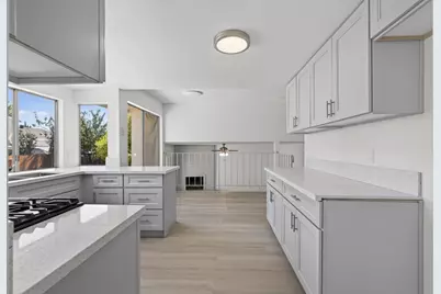 7725 McMullen Way, Sacramento, CA 95828 - Photo 11